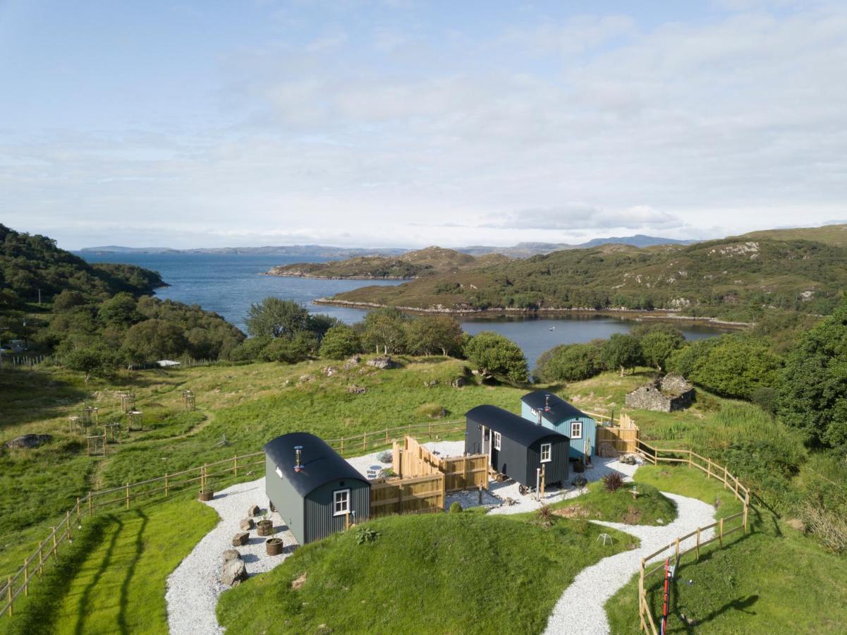 West Coast Hideaways Nedd Exterior foto