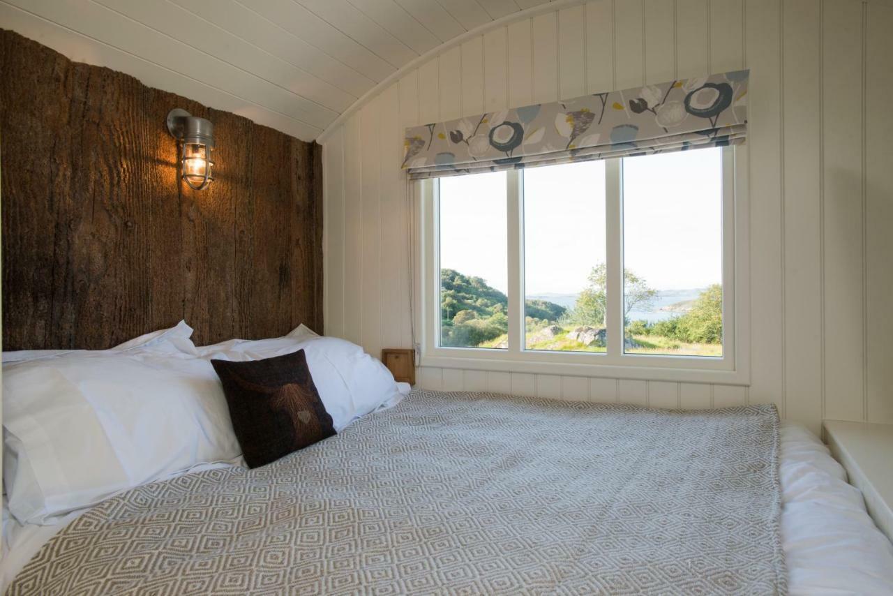 West Coast Hideaways Nedd Exterior foto