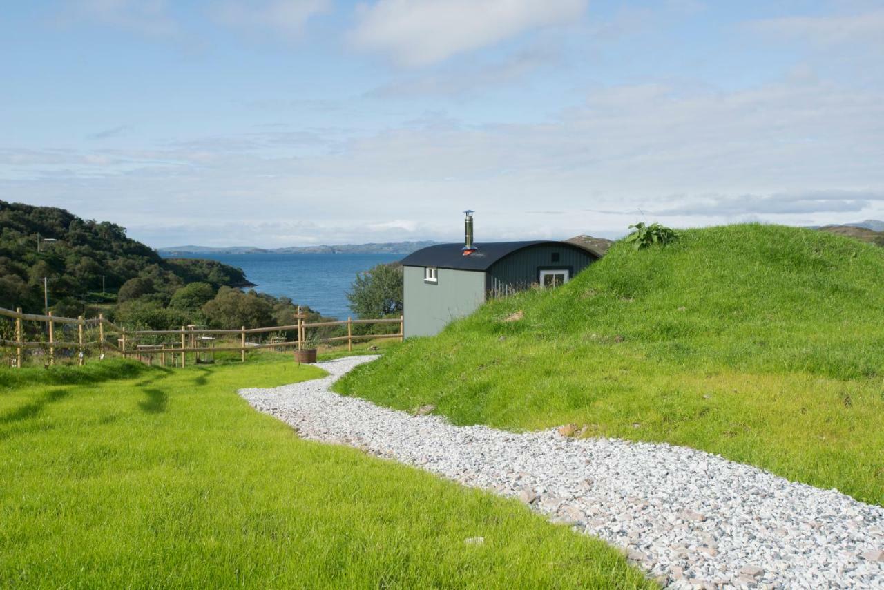 West Coast Hideaways Nedd Exterior foto