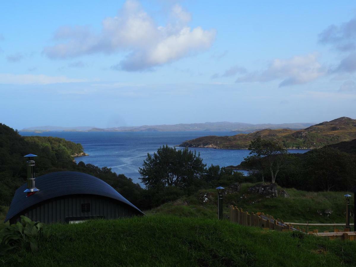 West Coast Hideaways Nedd Exterior foto