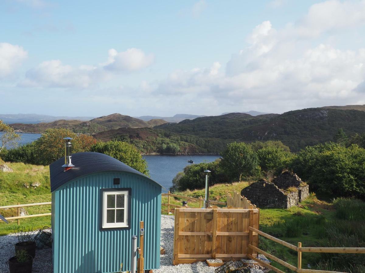 West Coast Hideaways Nedd Exterior foto